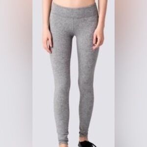 IVIVVA Lululemon Girls Gray Leggings size 12 Full Length